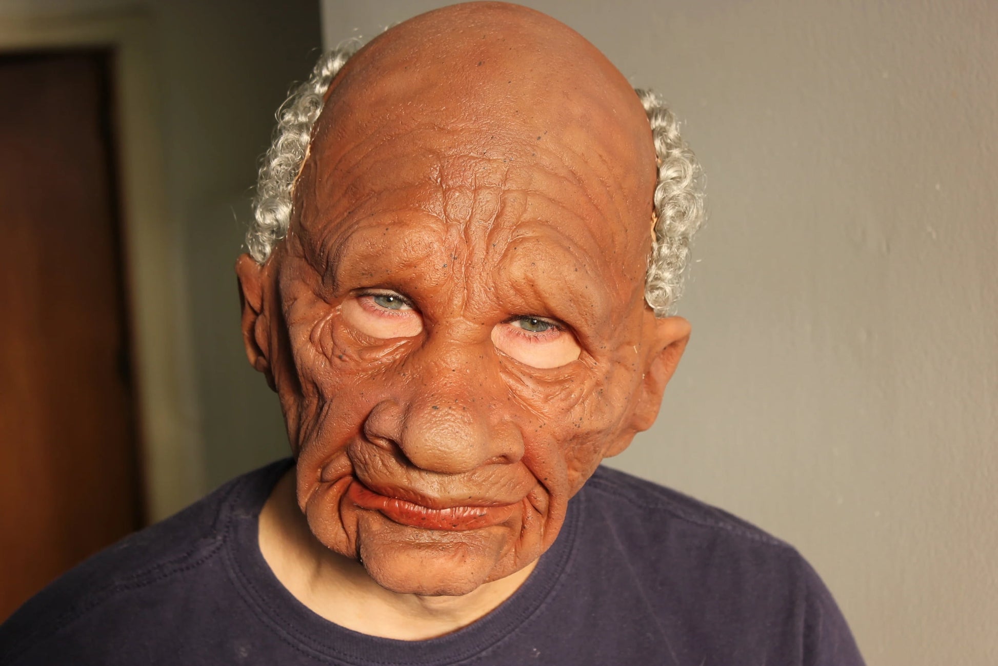 "Authentic Grandpappy Full Mask with Realistic Hair – Perfect for Costume Parties!"